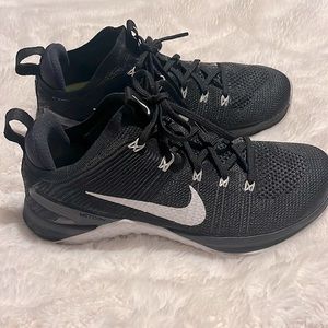 Nike Metcon - 8.5 like new